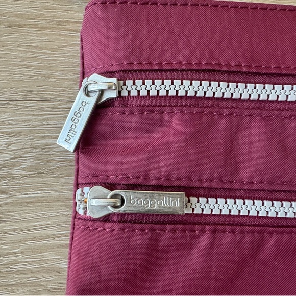 BAGGALLINI Mini Crossbody - Picture 4 of 8